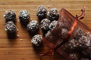 Simple Recipe for Delicious Dried Fruit Truffles